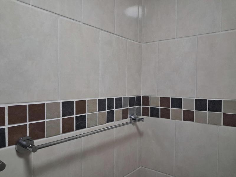 To Let 1 Bedroom Property for Rent in Vredehoek Western Cape